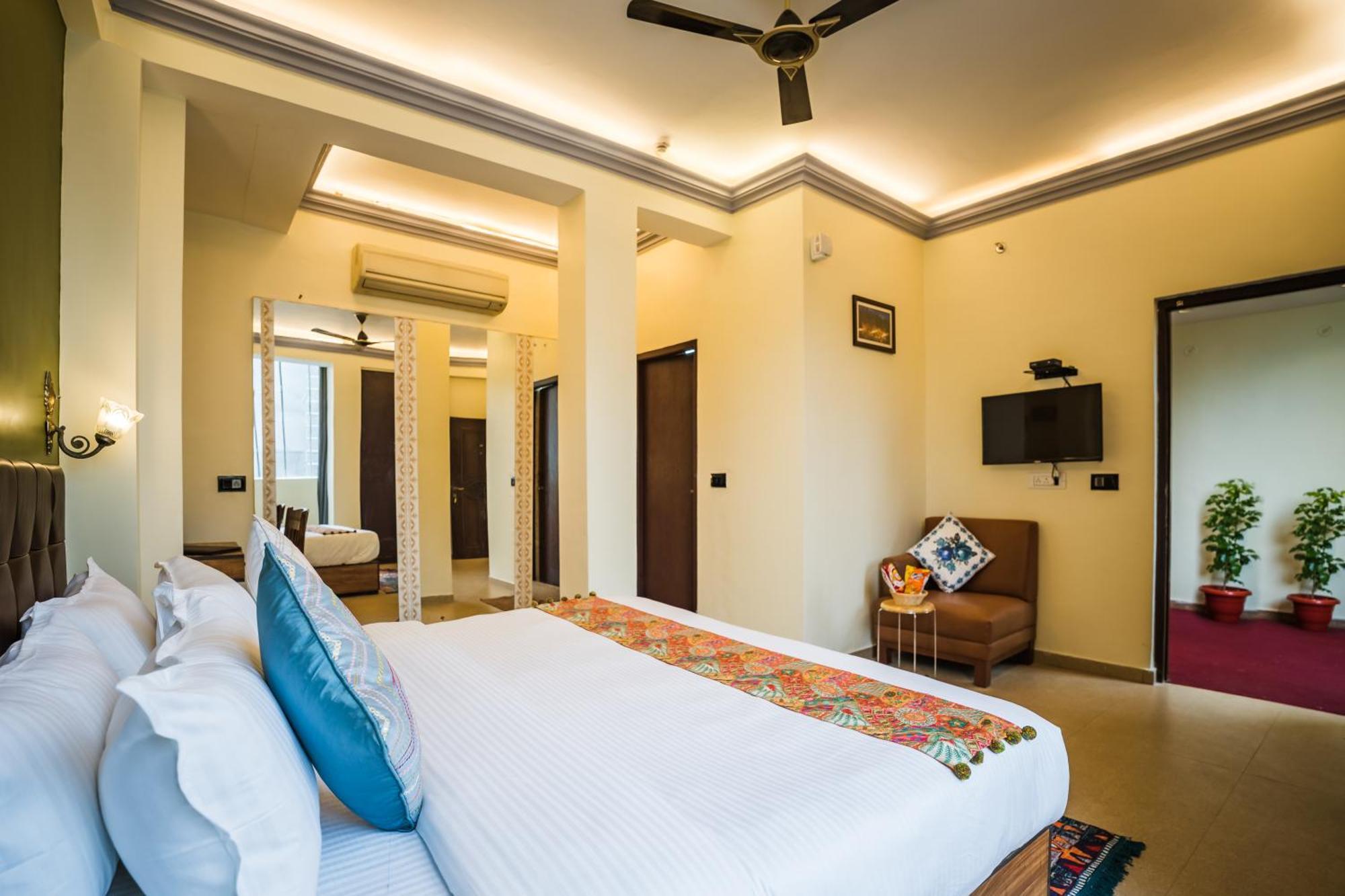 Tripli Silver Shine Hotel